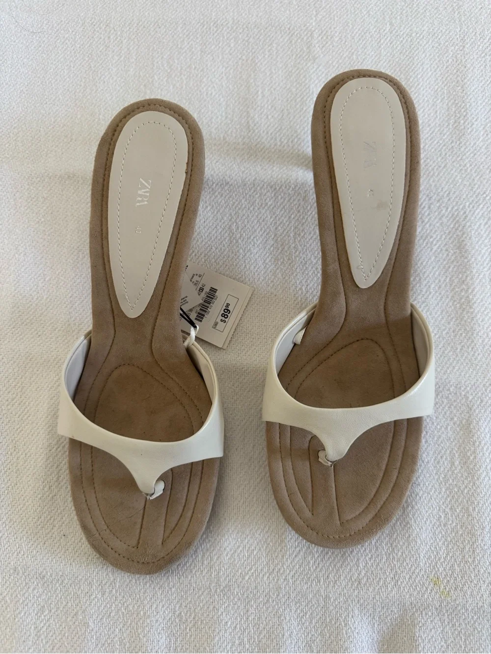 ZARA White Toe-Post Suede-Trim Slide Sandals - Picture 2 of 8